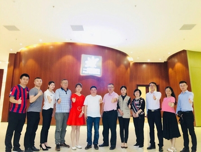一米阳光门窗:众媒体走访一米阳光工业园,领略一米阳光品牌文化精髓